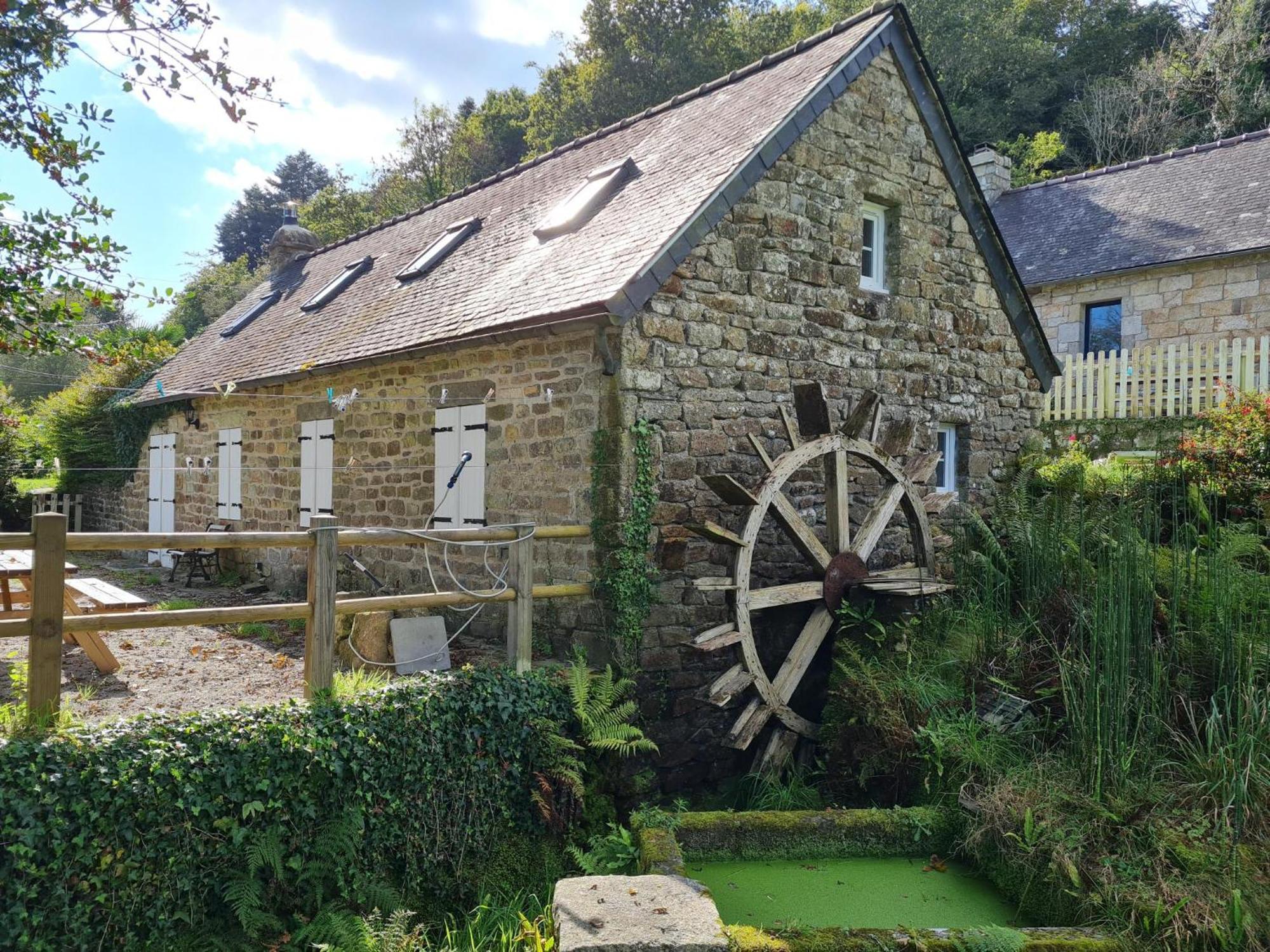 הוילה Plogonnec Moulin De Bonnescat מראה חיצוני תמונה
